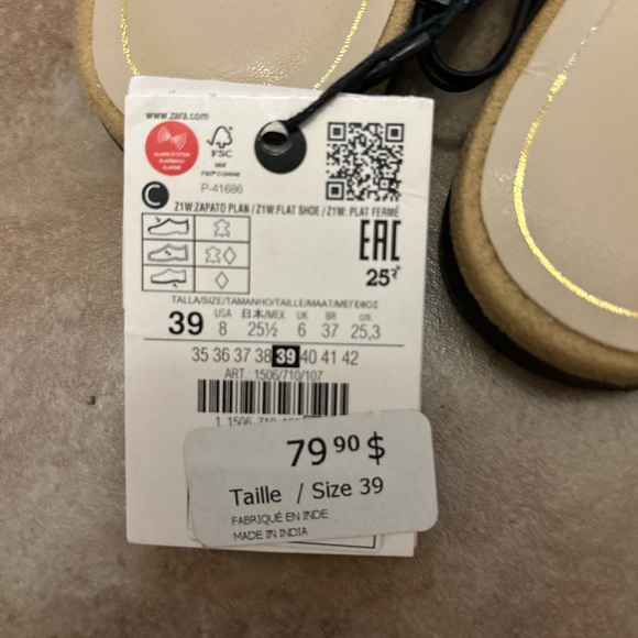 Zara Slip On Sandals - Picture 3 of 3